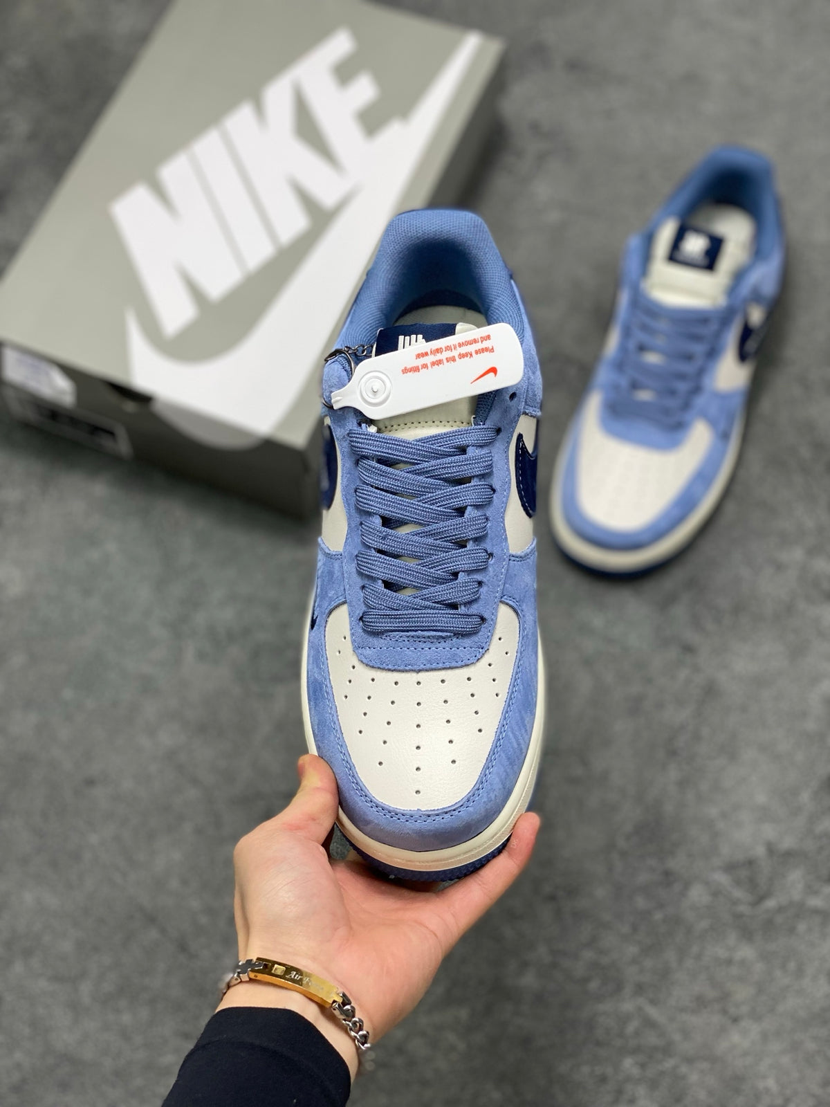 Undefeated联名AF1
