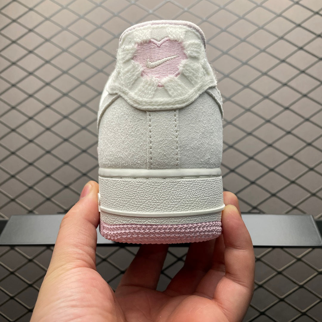 Nike Air Force 1 Low Valentine's Day