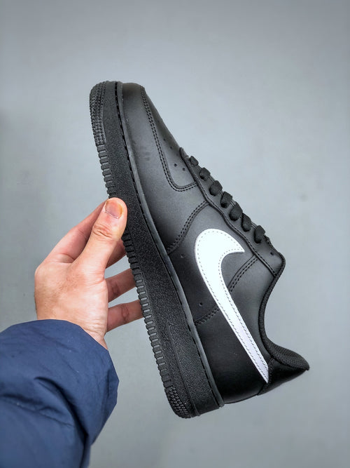 Nike AIR FORCE