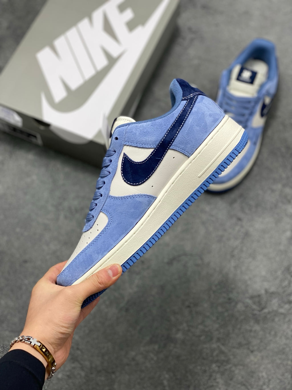 Undefeated联名AF1