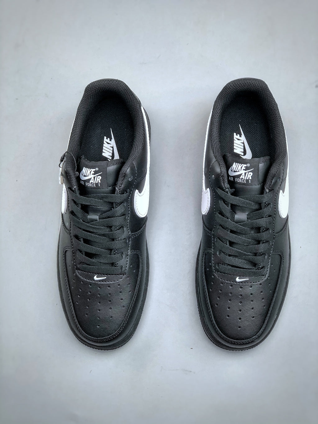 Nike AIR FORCE