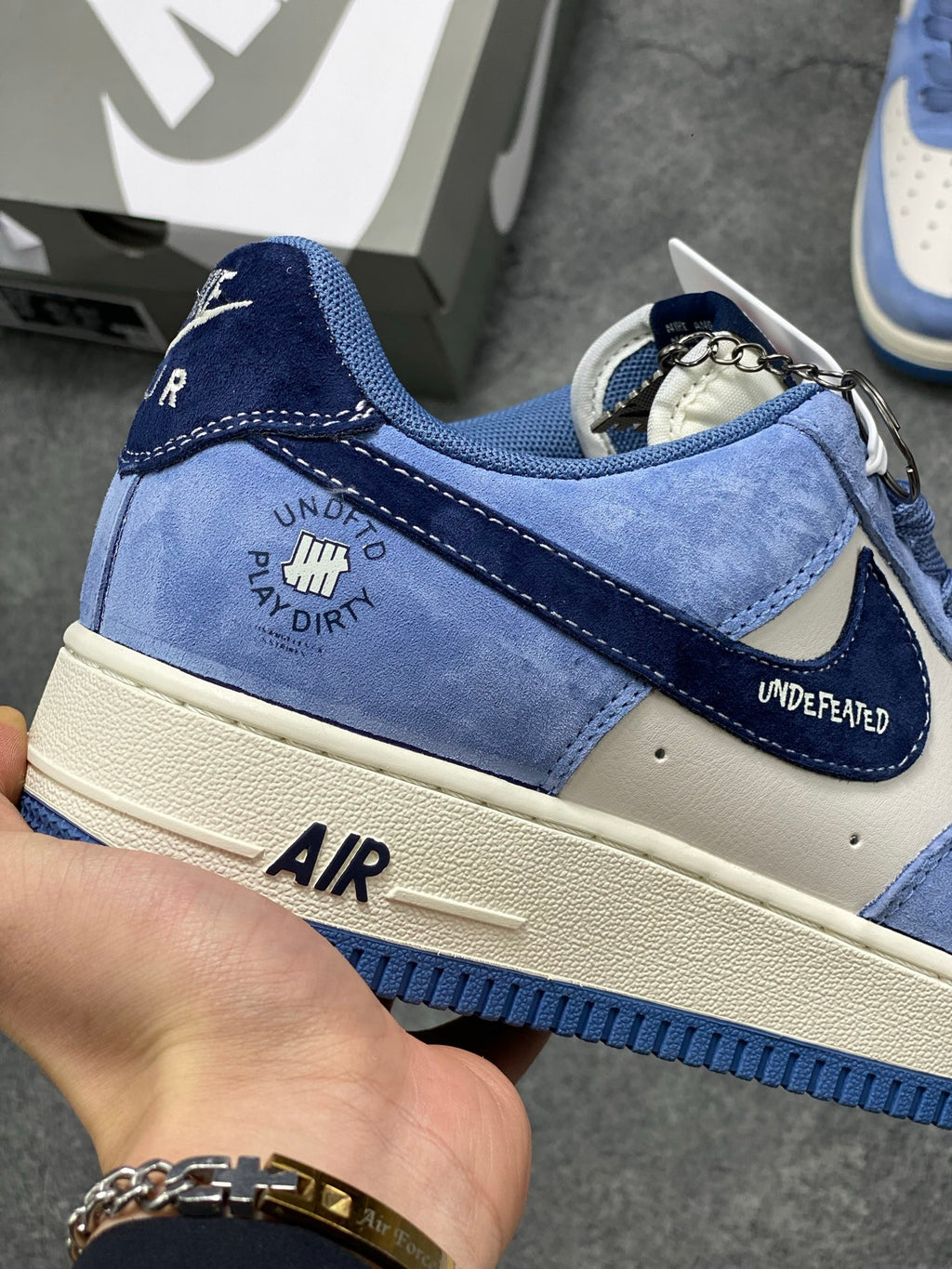 Undefeated联名AF1